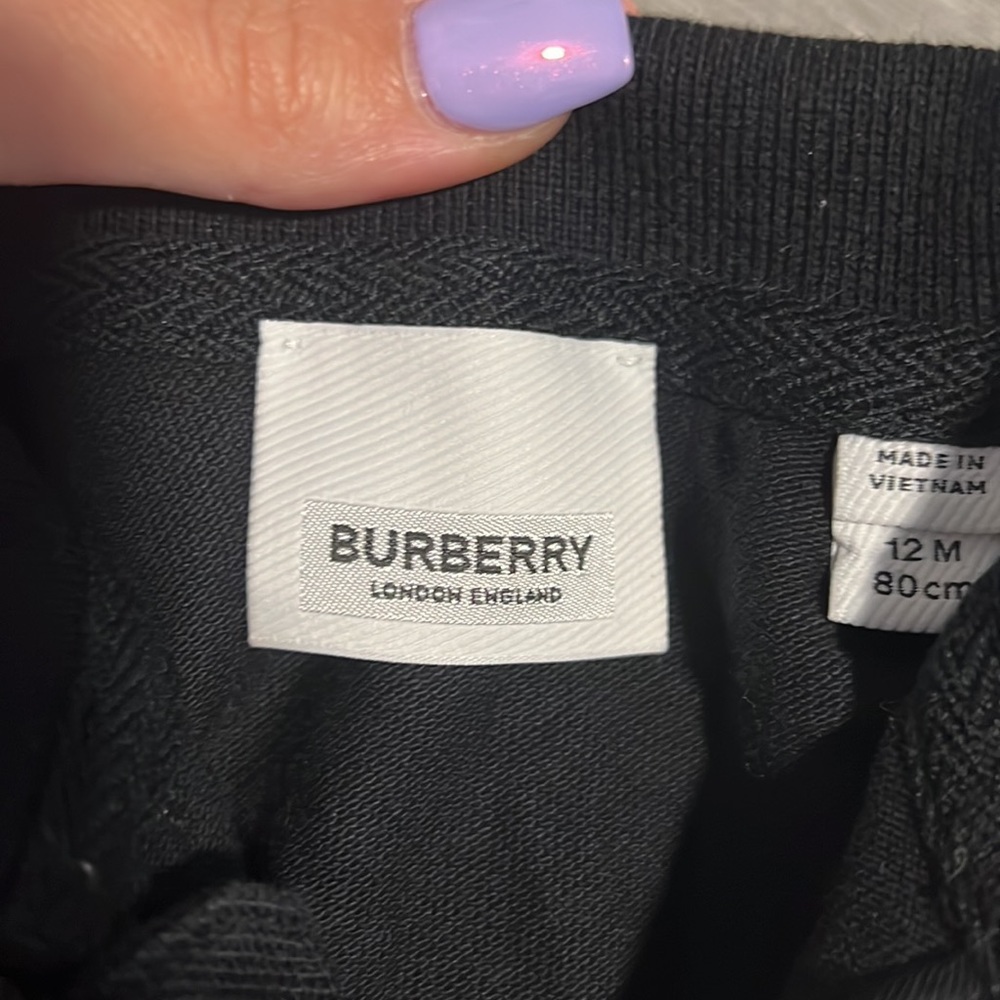 Burberry - Picture 3 of 4